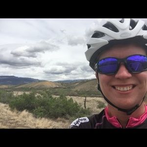 Meet your Posher, Mandy