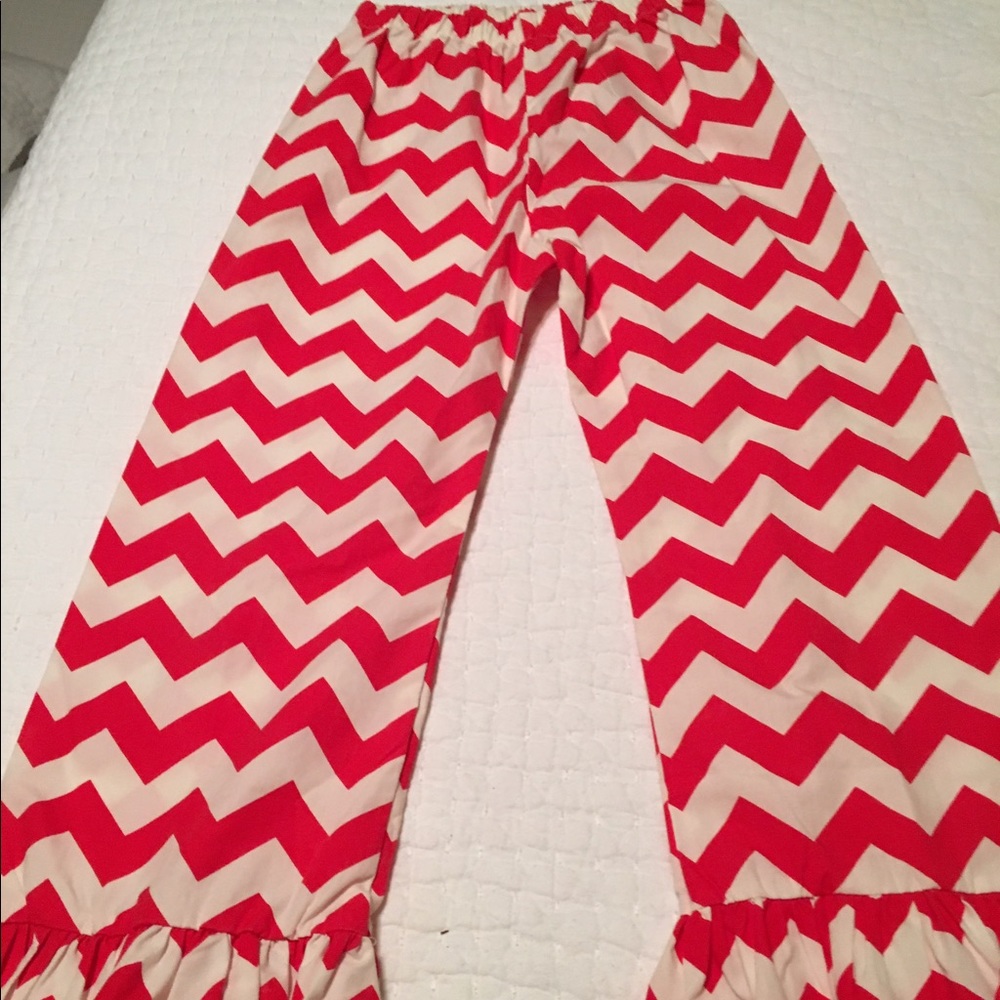 Barefoot fun ruffled pants! Great for events!