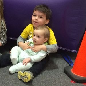 Meet your Posher, Cris