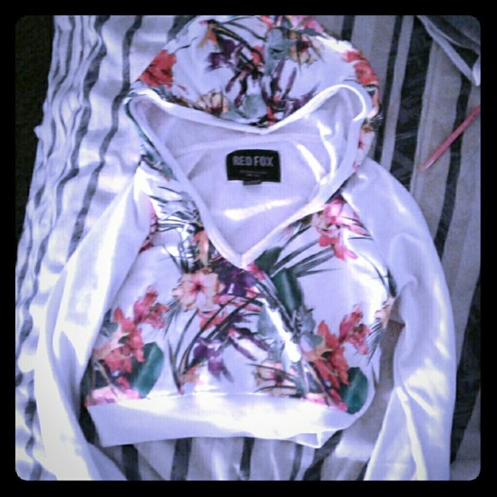 Cute top with hood