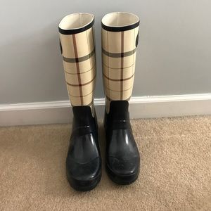 Talbots Navy And plaid rain boots