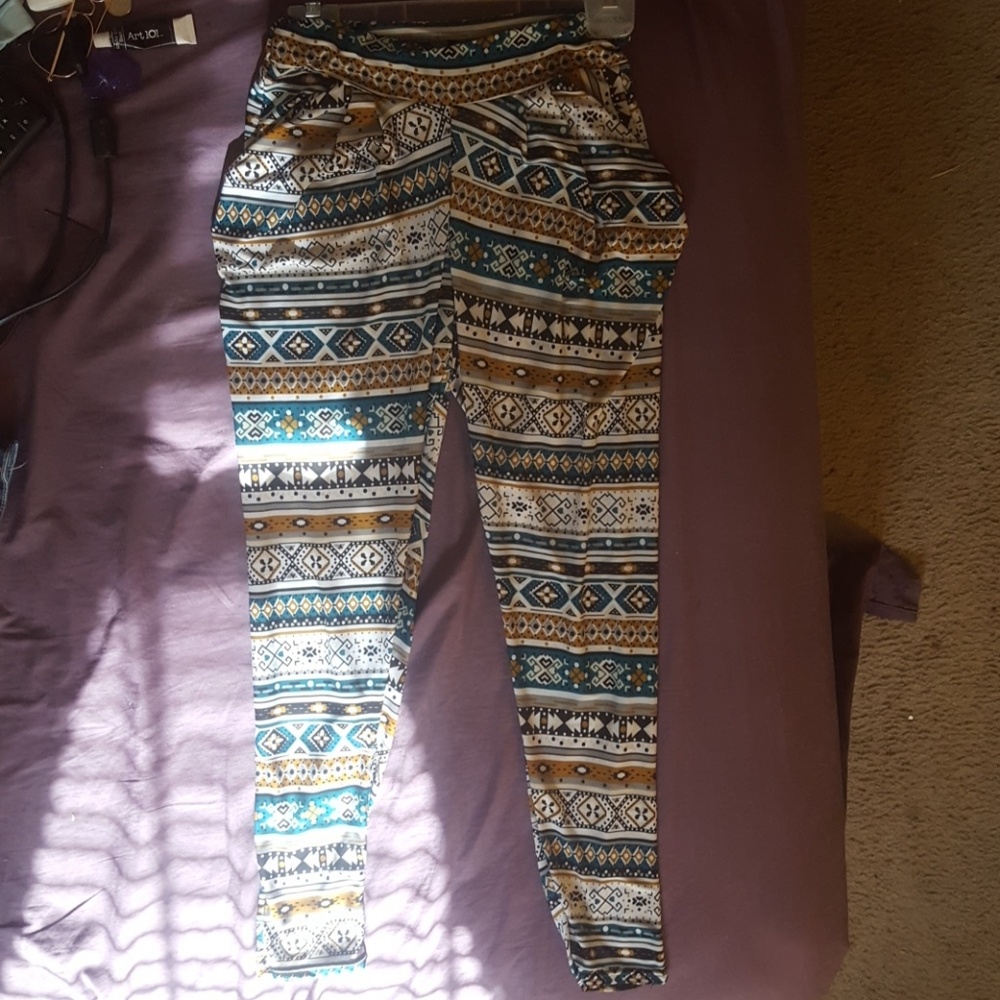 Pants/leggings
