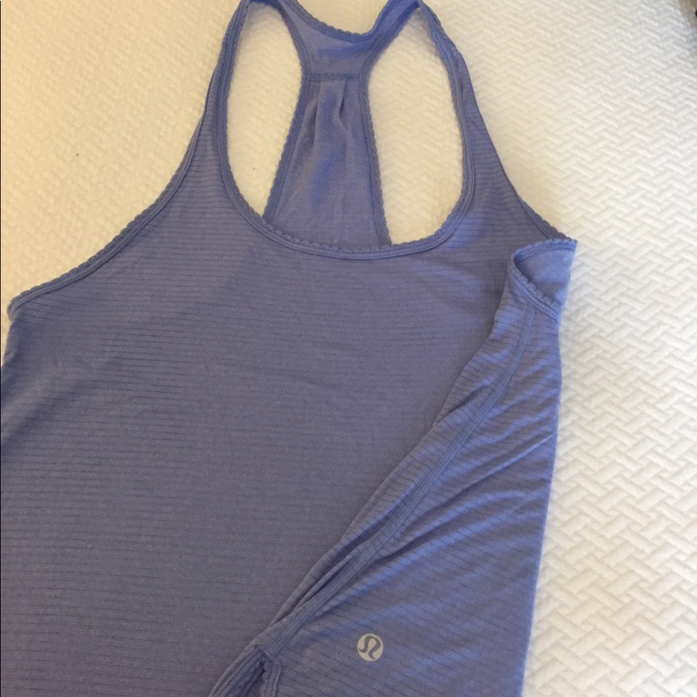 LULULEMON 105 F SINGLET SIZE 4