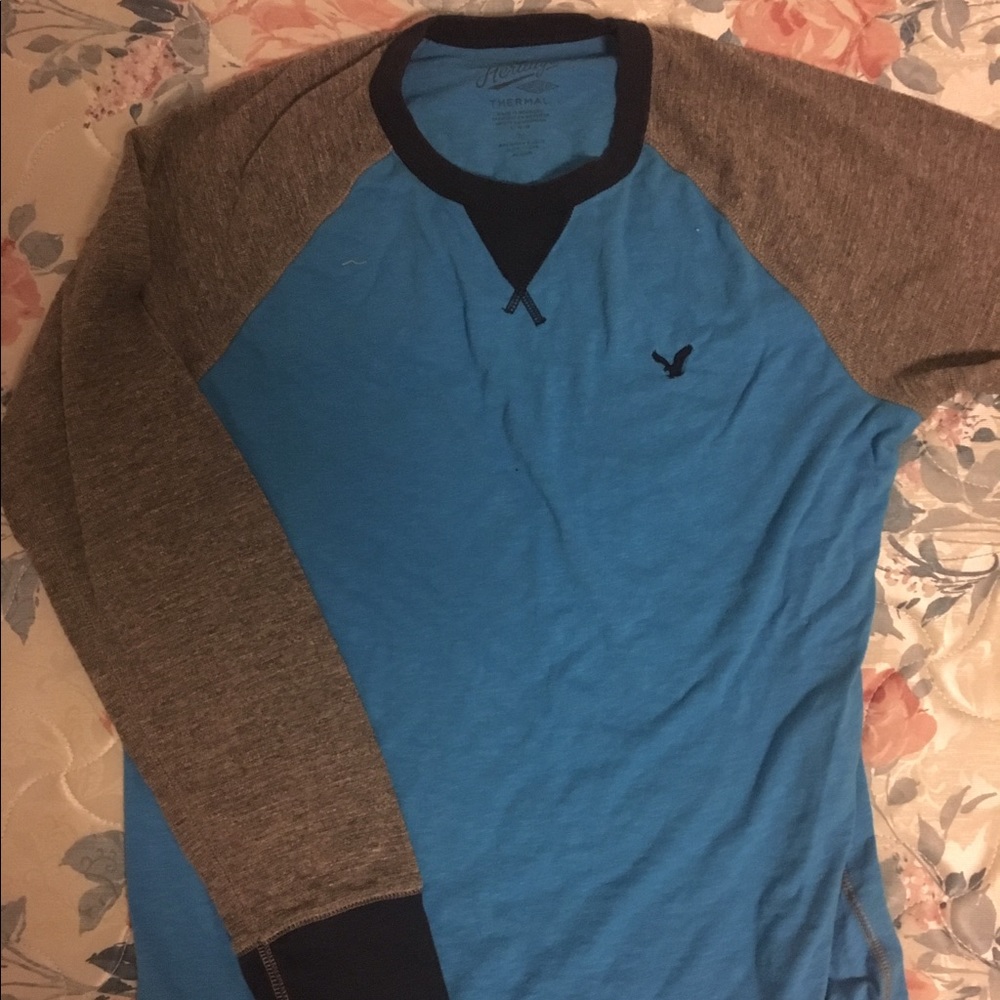 AE long sleeve shirt medium