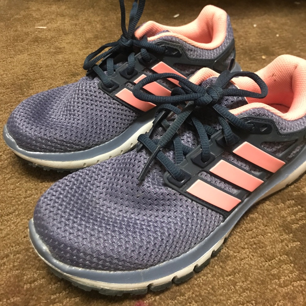 Adidas cloudfoam size 6 1/2 would fit up to a 7