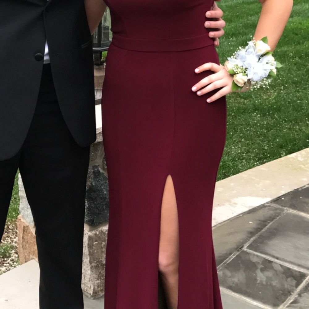 Faviana dress.  200.00.  Size 4 worn 1x