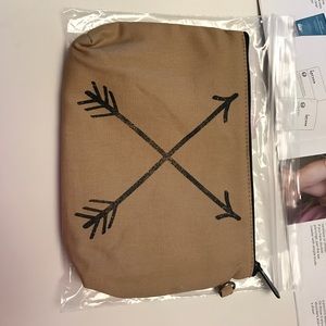 Thirty one zipper pouch