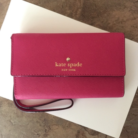 kate spade - ????????JUST IN. Wristlet for wallet and cell phone from Mindy top 10% seller&#39;s closet on ...