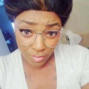 Meet your Posher, Ava