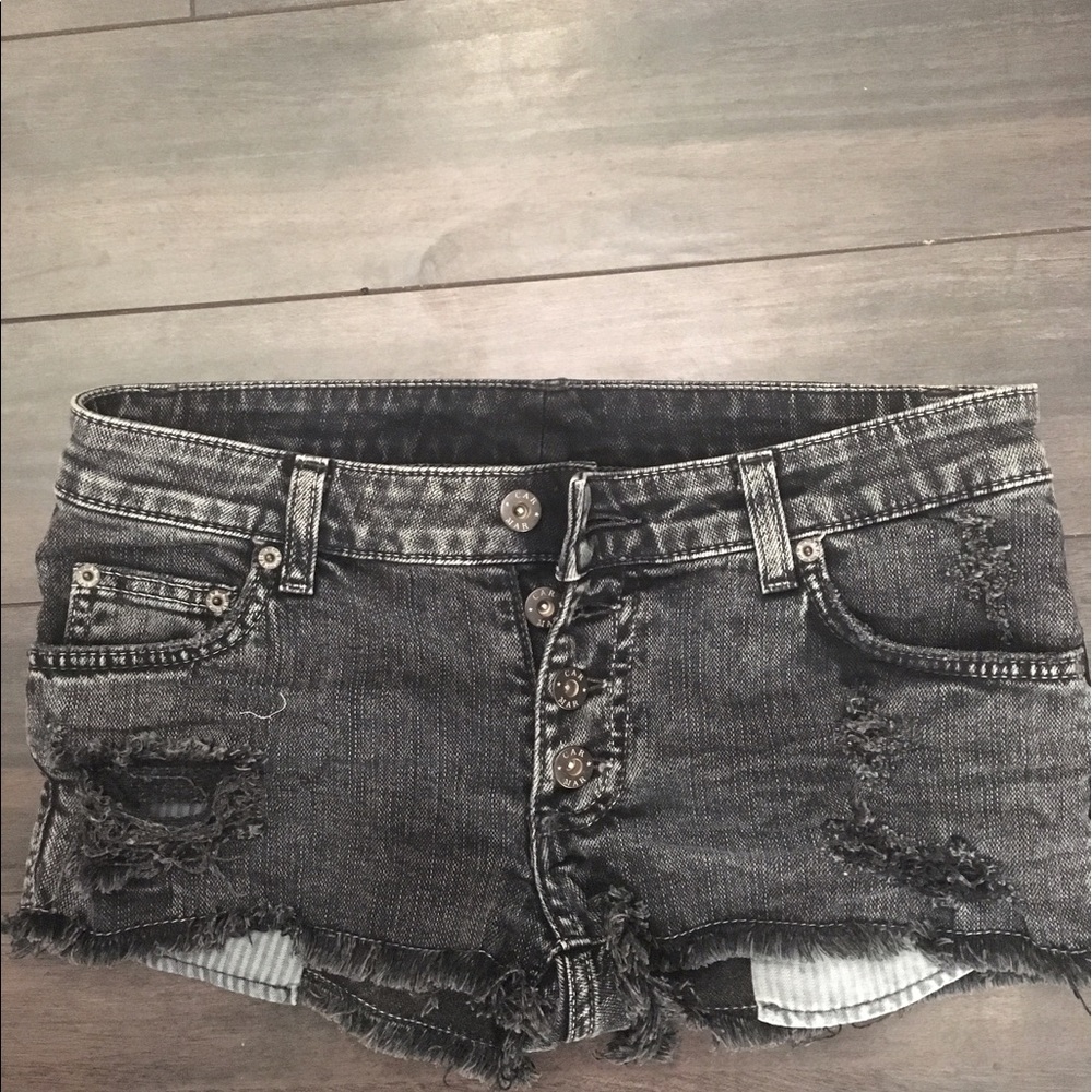 NEW Carmar cut off shorts🙊