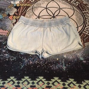 Kira stretch waist shorts