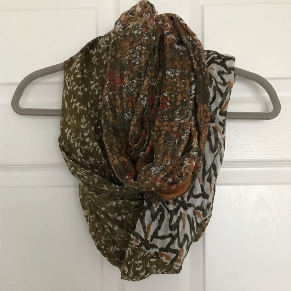 Infinity Scarf - Picture 4 of 5