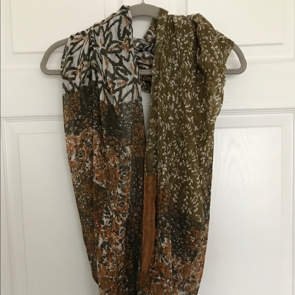 Infinity Scarf - Picture 5 of 5