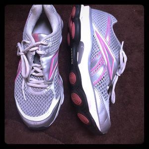 Reebok Runtone Tennis Shoes: Size 6