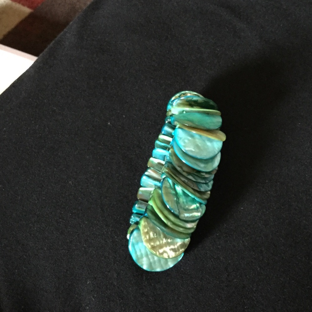 Beautiful stretch turquoise bracelet