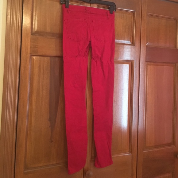 Red pants - Picture 3 of 4