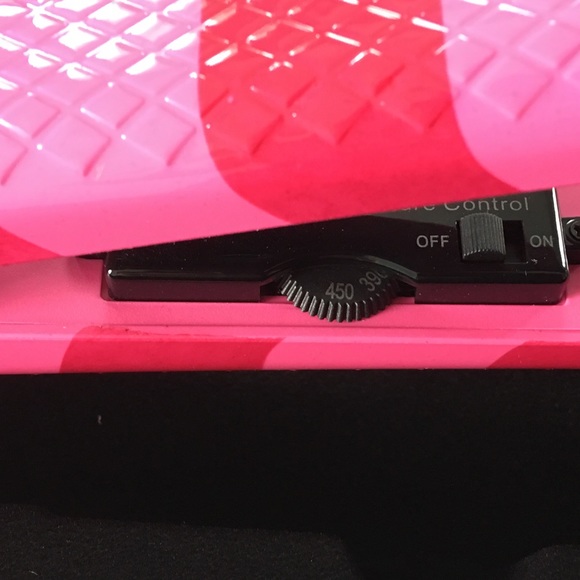 New Hair Straightener, Flat Iron, Ceramic - Picture 3 of 4