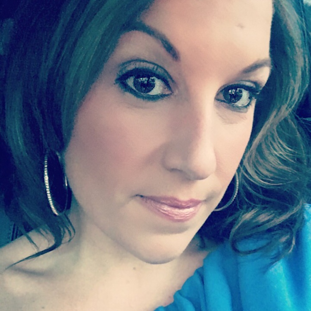 Meet your Posher, Holly