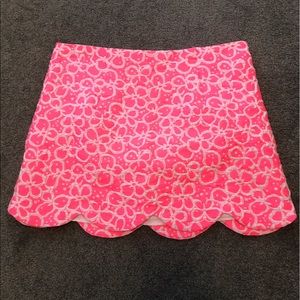 Pink and white scalloped skirt