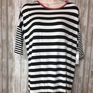 LuLaRoe Irma Tunic