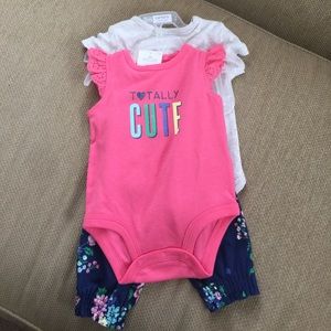 ⚡️Brand new!! Carters pants and 2 onesies!!