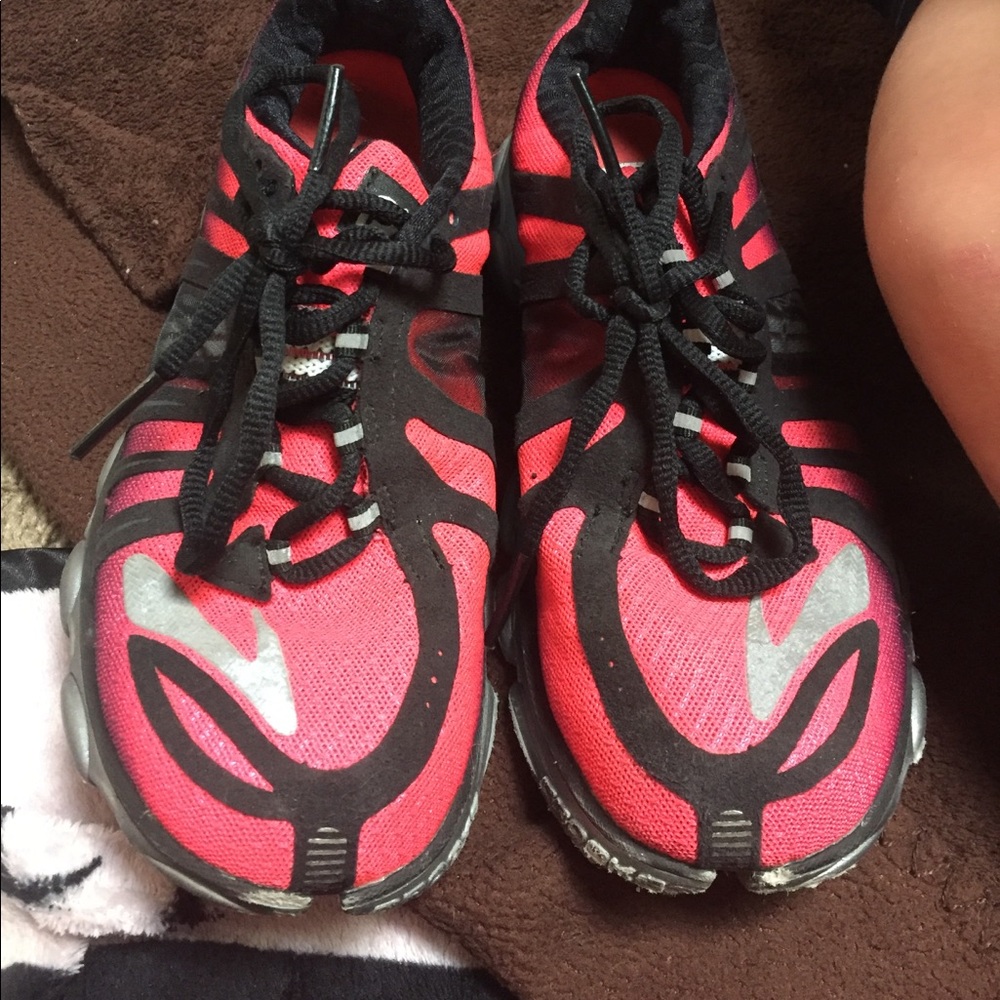 Brooks Running/Athletic Tennis Shoe: SZ 6