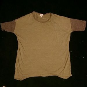 Lularoe Irma green/grey top