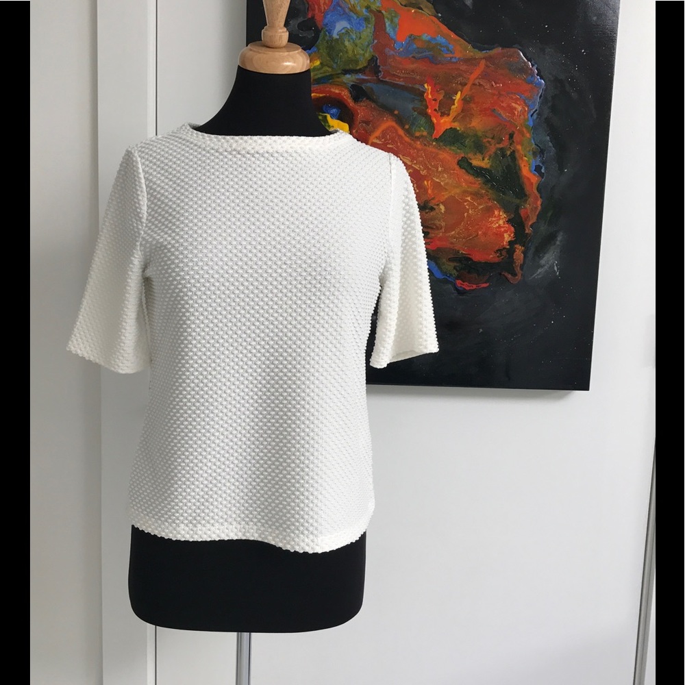 Ivory Knit Top - Very Comfortable, EUC