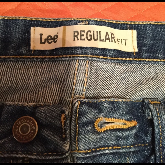 Men's Lee Denim Jeans size 33x30 regular fit. - Picture 4 of 6