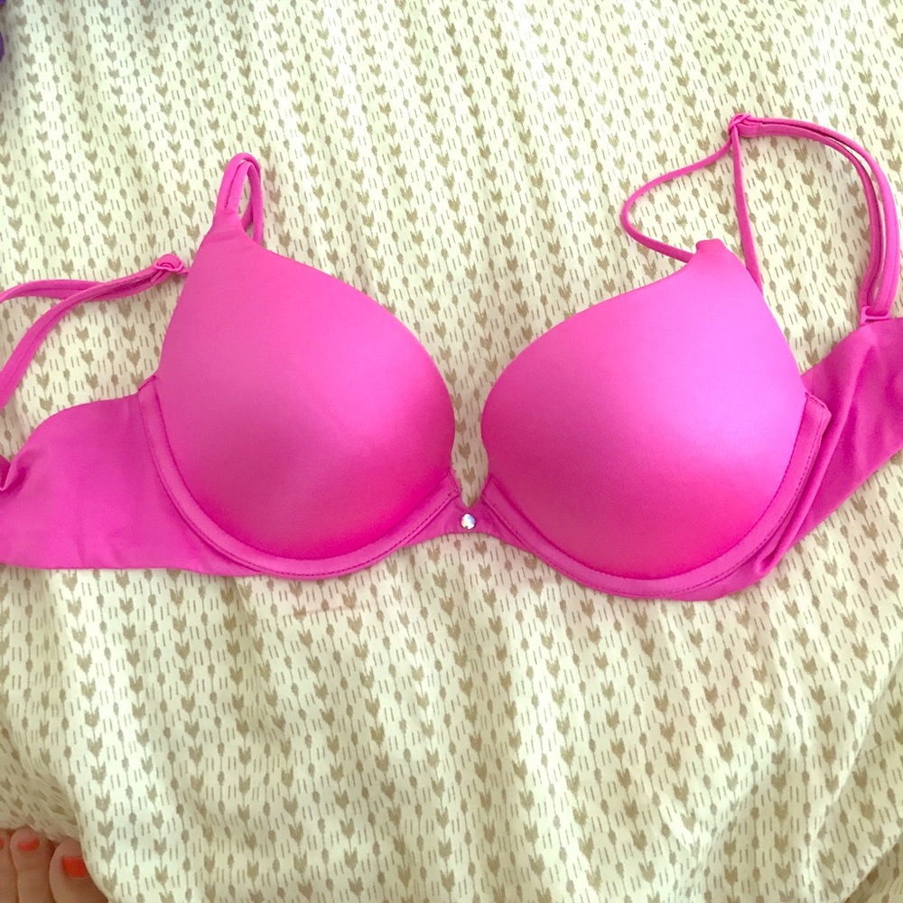 Victoria's Secret Very Sexy Push-up Bra 32C