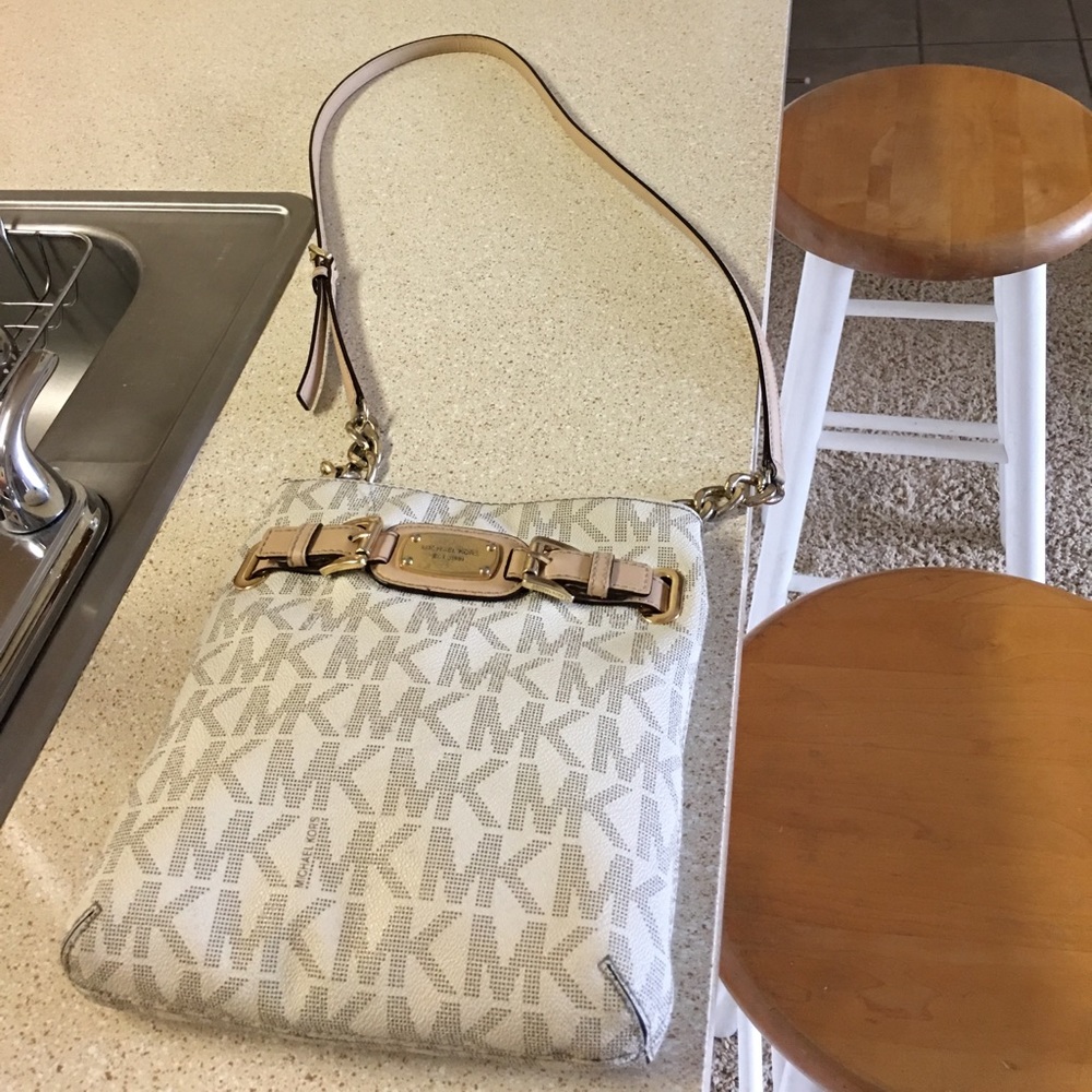 Michael Kors purse