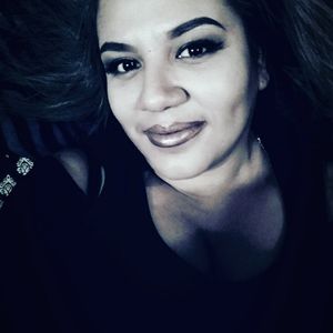 Meet your Posher, Perla