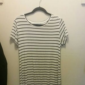 Liz Lange maternity dress