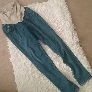 Jessica Simpson maternity jeans