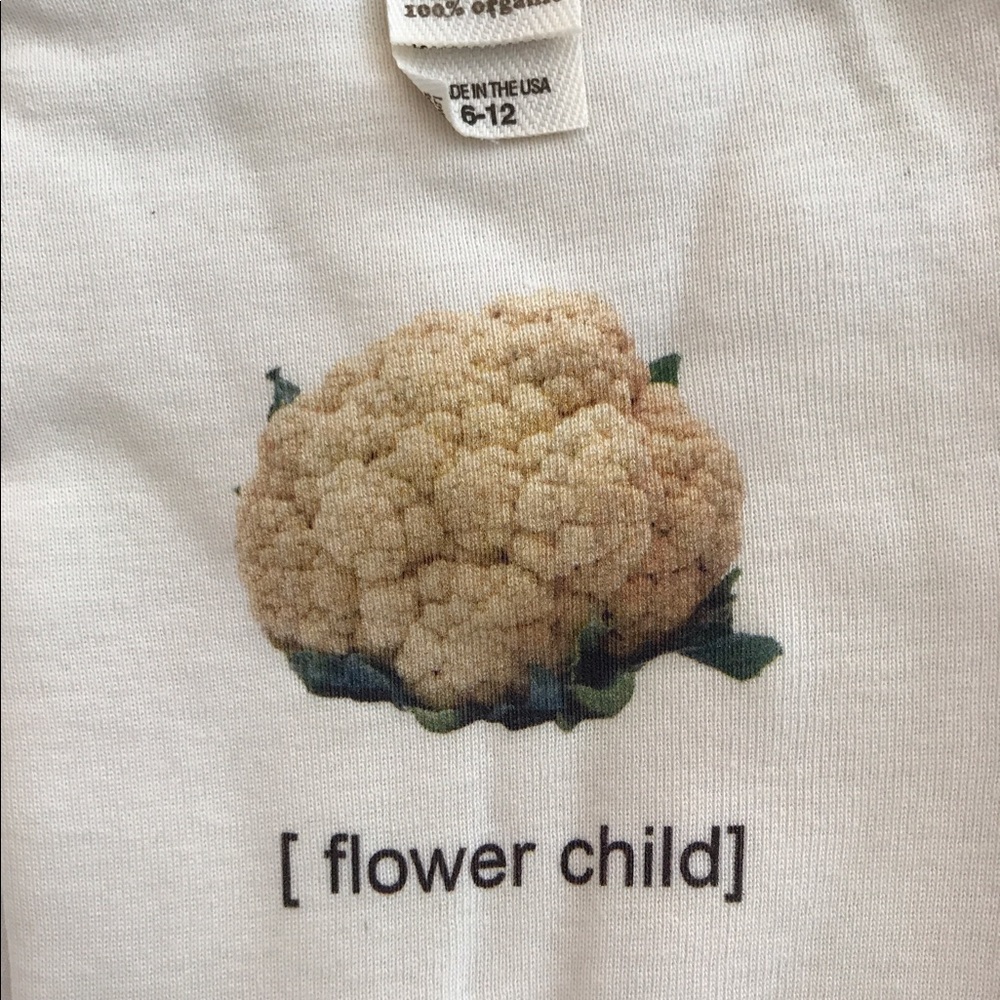 🍒100%Organic cotton baby onesie size 6 to 12 mo🍒