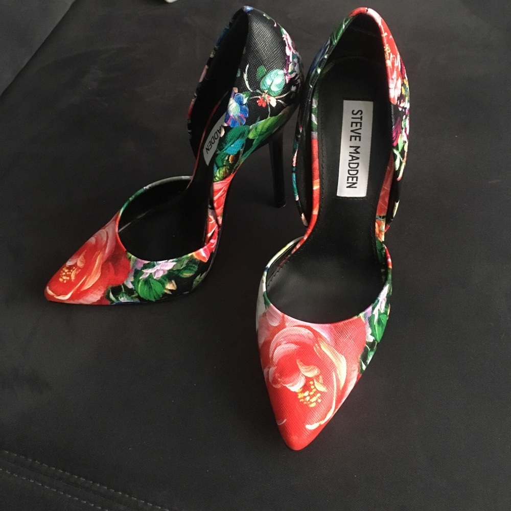 Steve Madden floral heels
