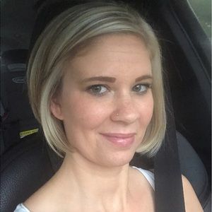 Meet your Posher, Leah