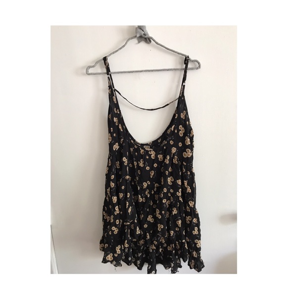 Brandy Melville jada dress - Picture 2 of 3