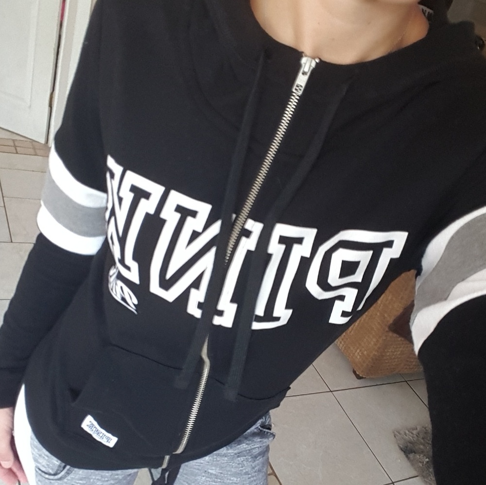 Nwot vs pink logo full zip