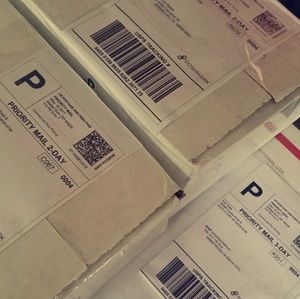 SHIPPING ITEMS TODAY!!