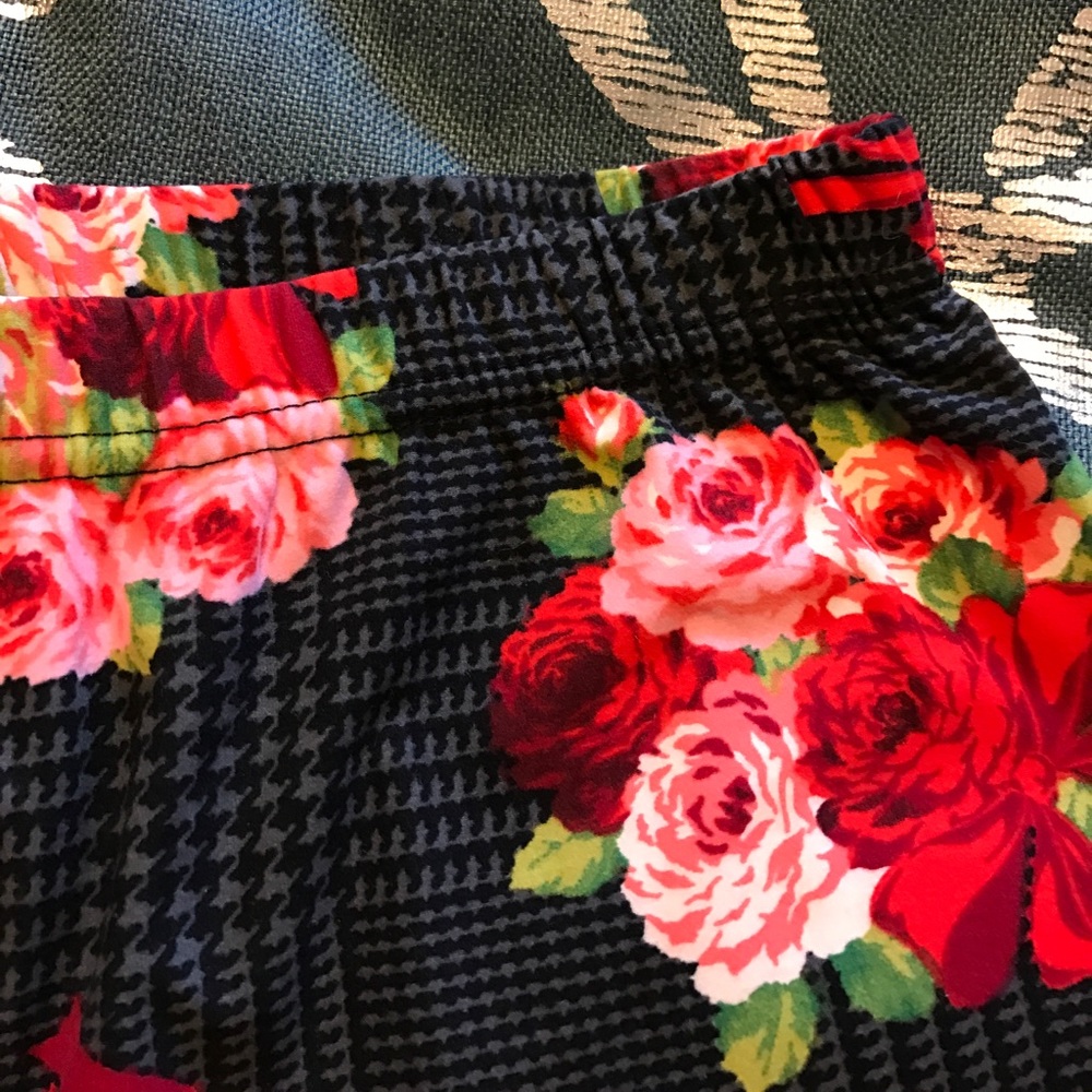 Super soft Infinity Raine leggings one size (2-12) - Picture 5 of 7