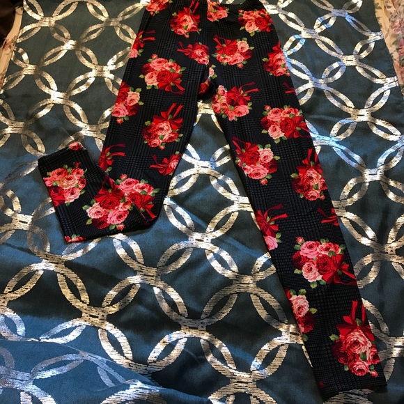 Super soft Infinity Raine leggings one size (2-12) - Picture 4 of 7