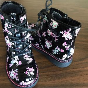 Children's Place black & floral boots size 13