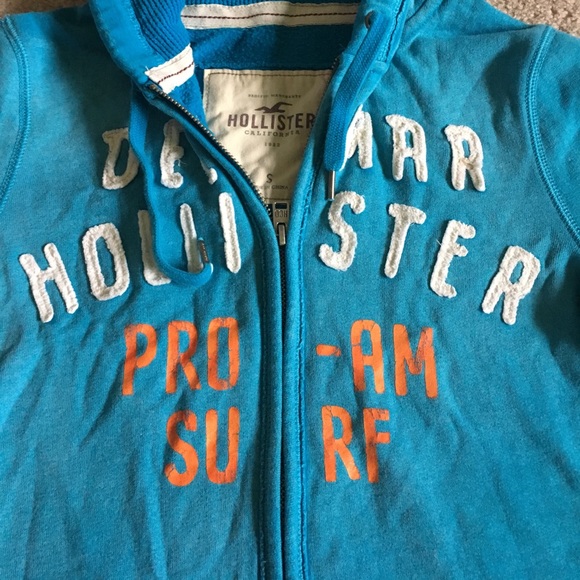 Hollister Zip Up Sweatshirt size small! - Picture 2 of 4