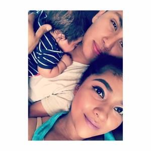 Meet your Posher, Yansy