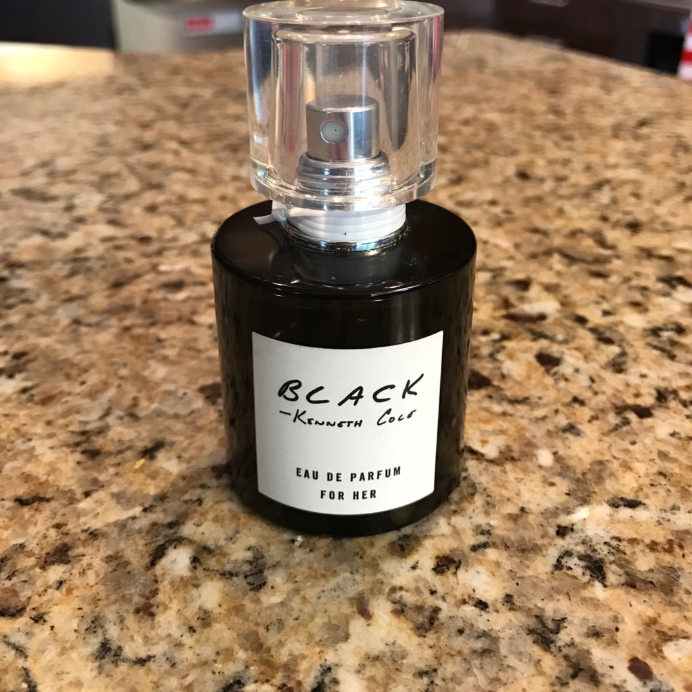 Kenneth Cole Black Parfum for Her
