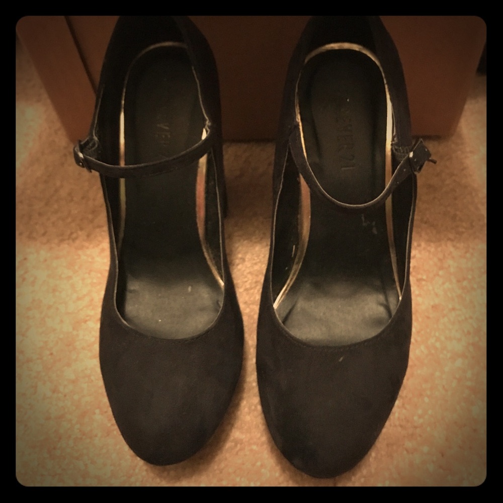 Black platforms