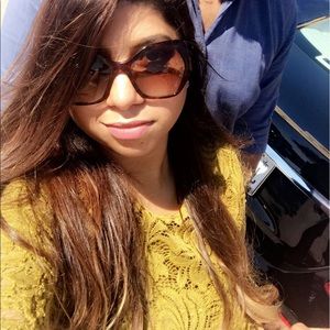 Meet your Posher, Anam