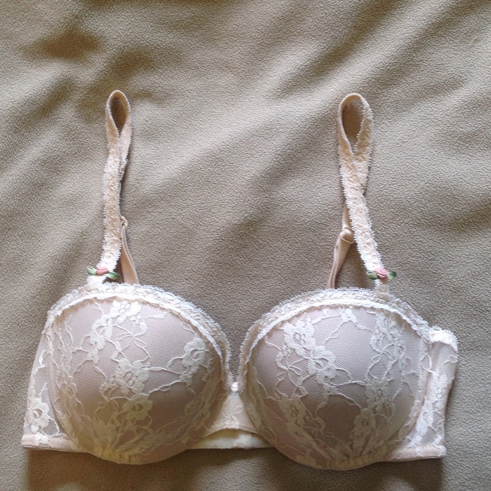 Wacoal b.Tempt'd 32C Innocence Push Up ivory Bra