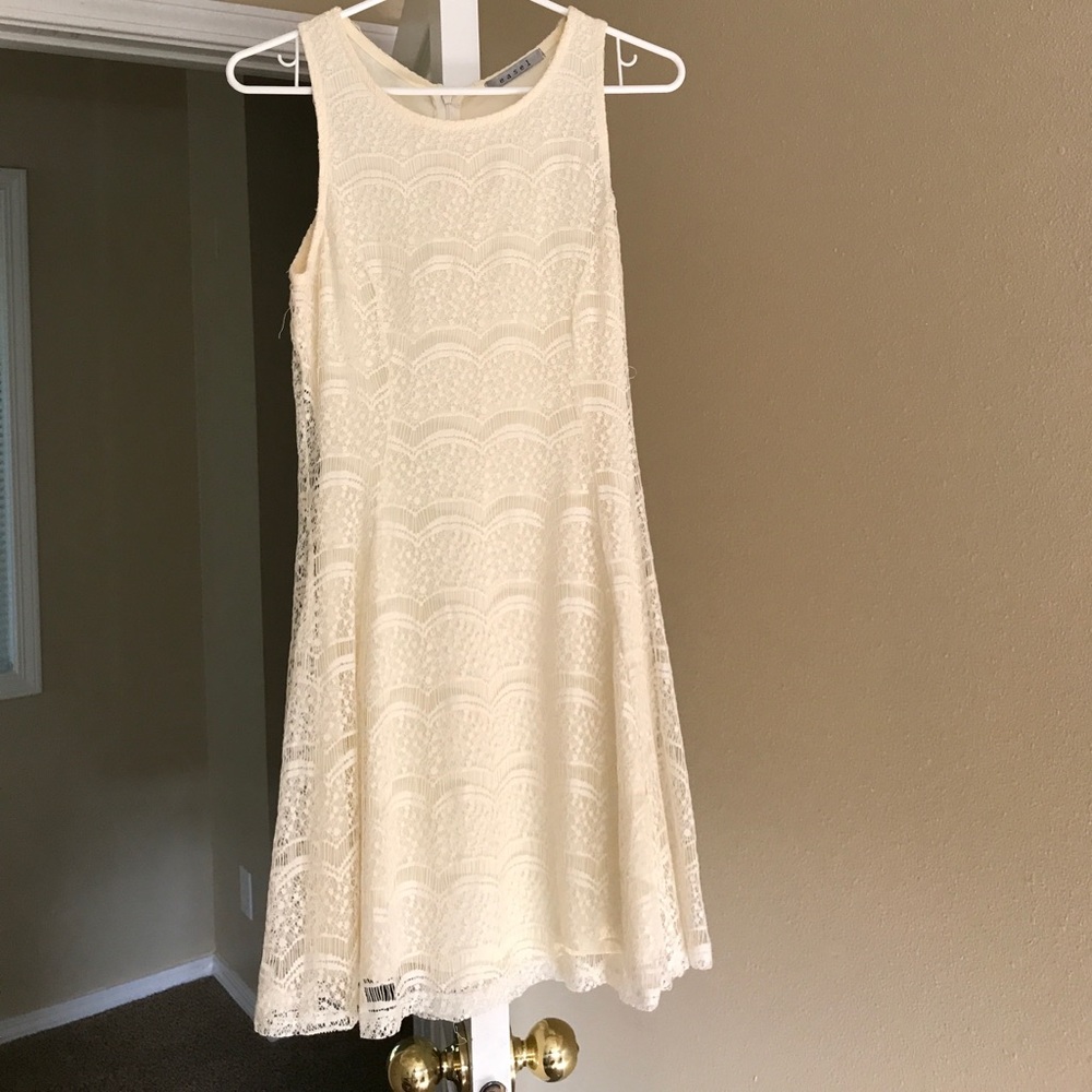 White lace dress